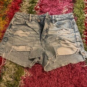 American Eagle Distressed Mom Short